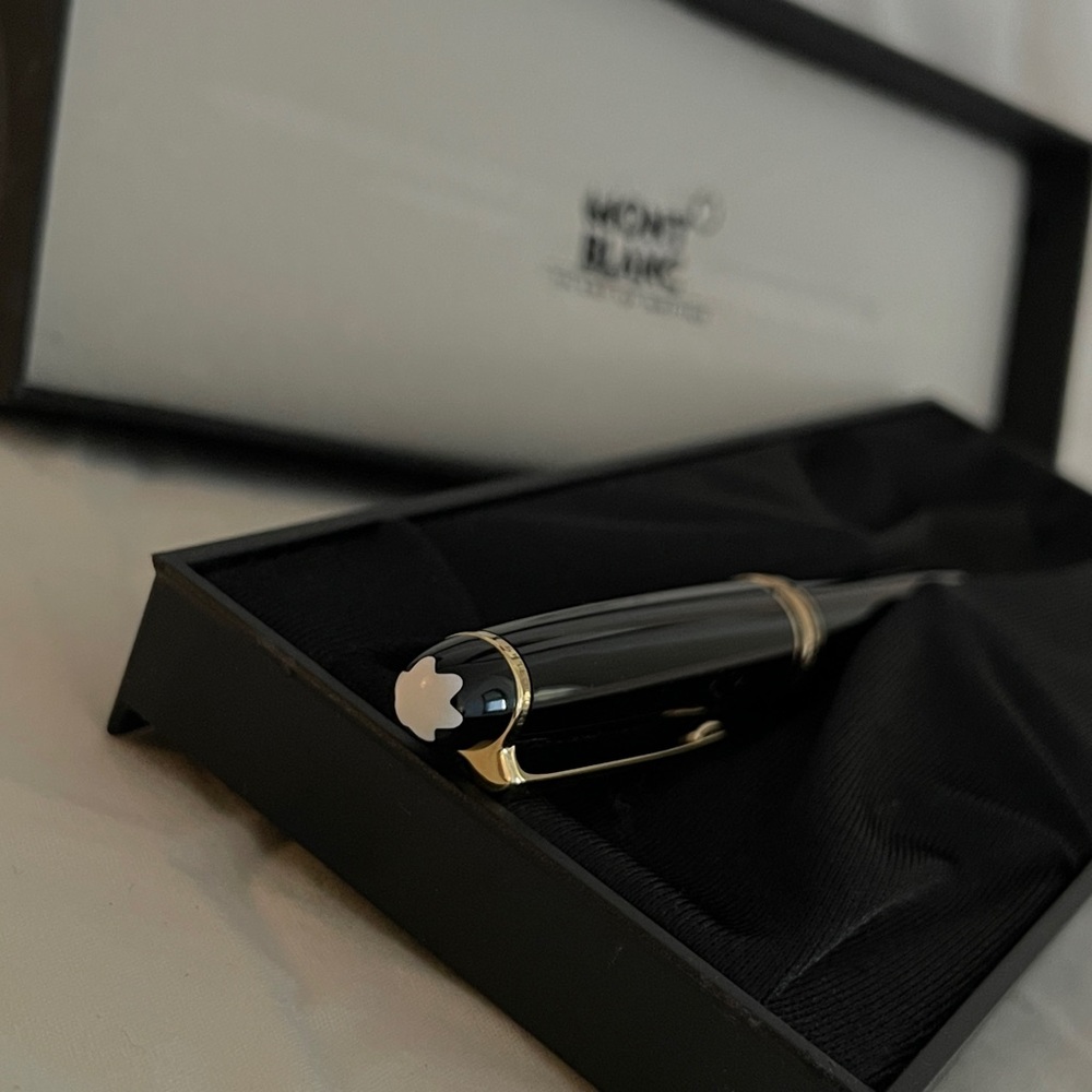 Montblanc Meisterstück Black Pen